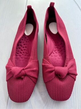 Bow-Front Knit Comfort Ballet Flats in Berry for Women Size 7.5 💕🌸